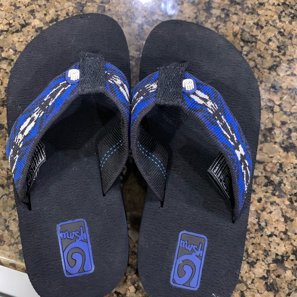Teva NWOT 11c
